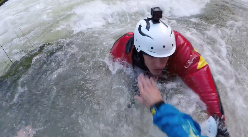 kayaker getting rescued on the loue river in france