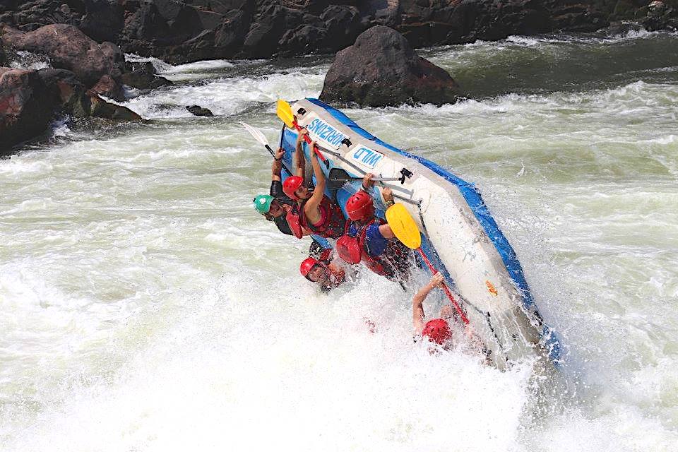 sam bradford guide his crew on the zambezi rapid #18
