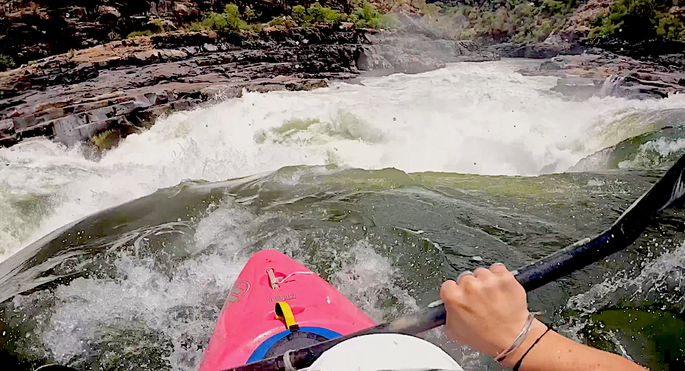 Zimbo paddler Sam Bradford getting a proper beating on Zambezi rapid #9 top hole, after missing the centre line going too far left. Impressive to say the least.