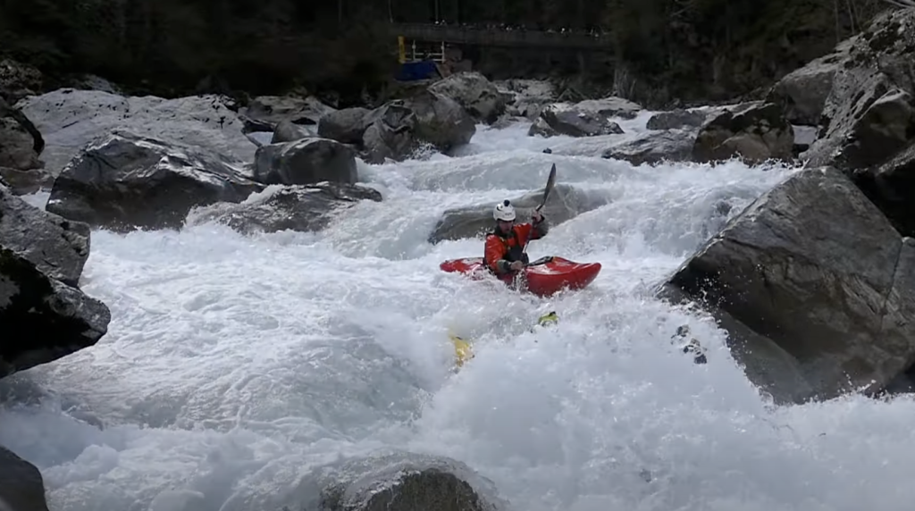 It's that time of the year again where most of the extrem kayakers meet on the Wellerbrucke River. To race the Oetz Trophy Race.